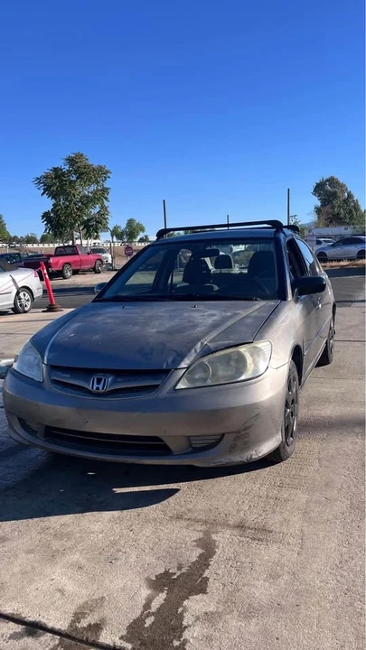 2005 Honda Civic 7th Gen - Image 2 of 3