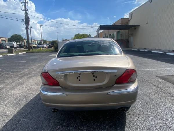 2005 Jaguar X-Type - Image 7 of 12
