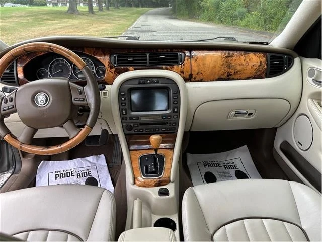 2005 Jaguar X-Type - Image 11 of 21