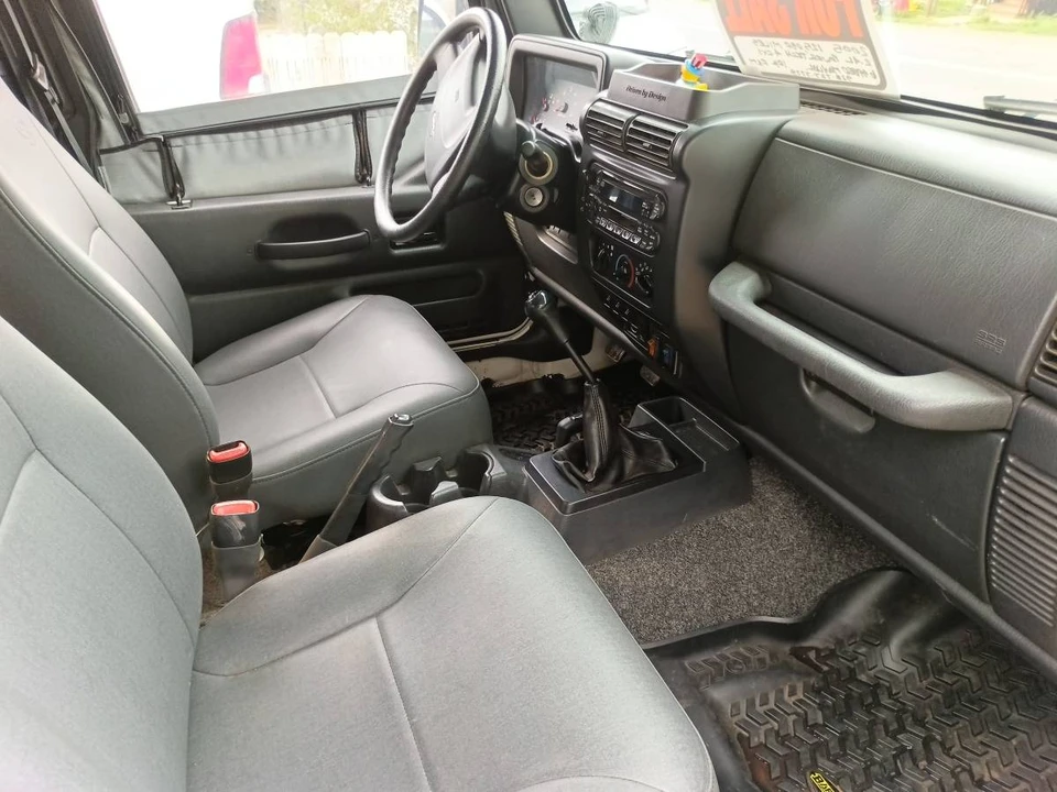 2005 Jeep TJ Wrangler - Image 5 of 6