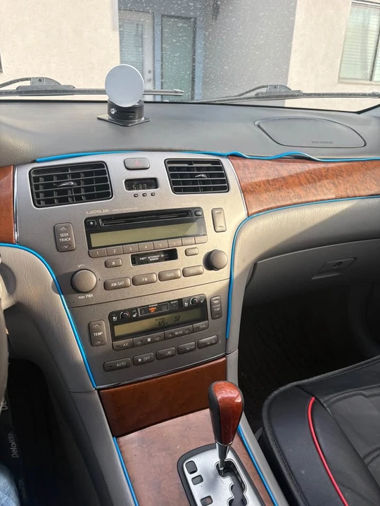 2005 Lexus ES 4th Gen - Image 9 of 10