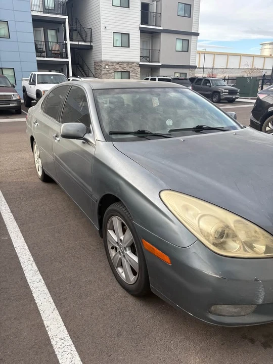 2005 Lexus ES 4th Gen - Image 2 of 10