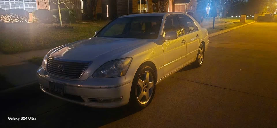2005 Lexus LS 3rd Gen - Image 8 of 8