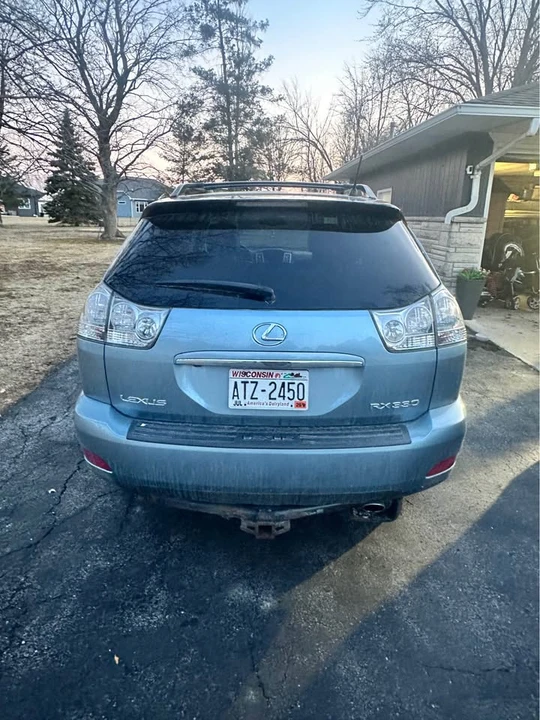 2005 Lexus RX 2nd Gen - Image 3 of 10