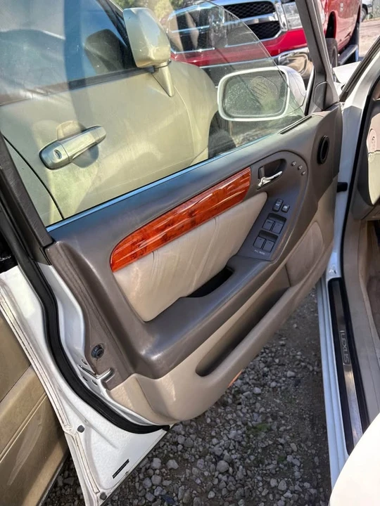 2005 Lexus GS 3rd Gen - Image 5 of 9