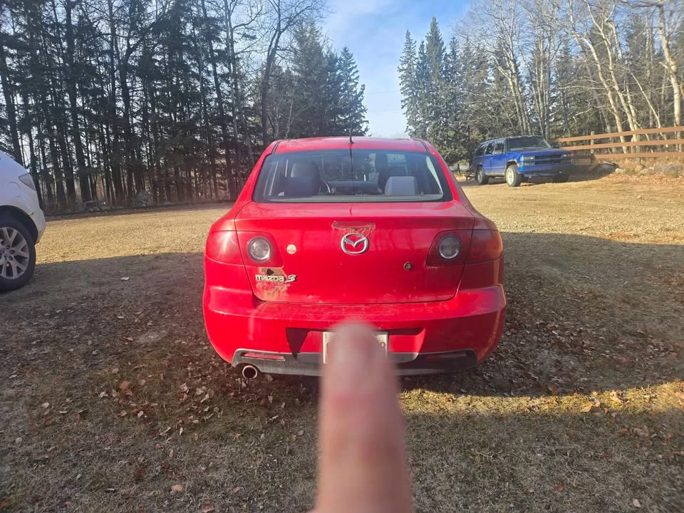 2005 Mazda Mazda 3 1st Gen - Image 3 of 10