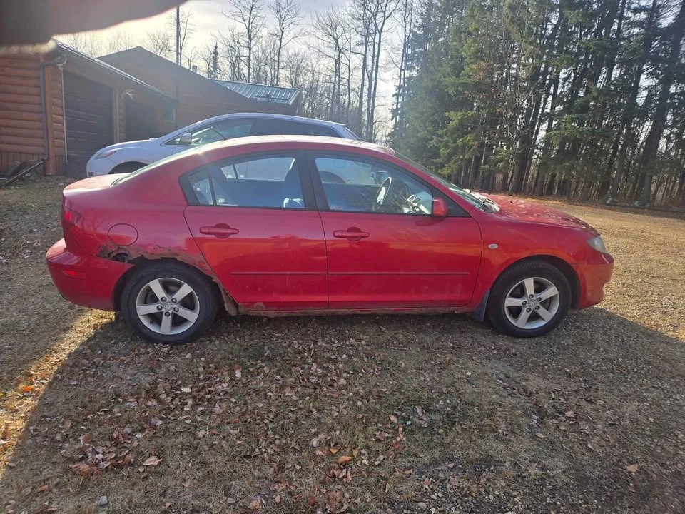 2005 Mazda Mazda 3 1st Gen - Image 4 of 10