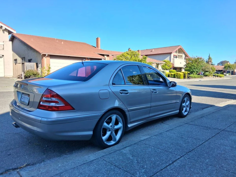 2005 Mercedes-Benz W203 C-Class - Image 7 of 18