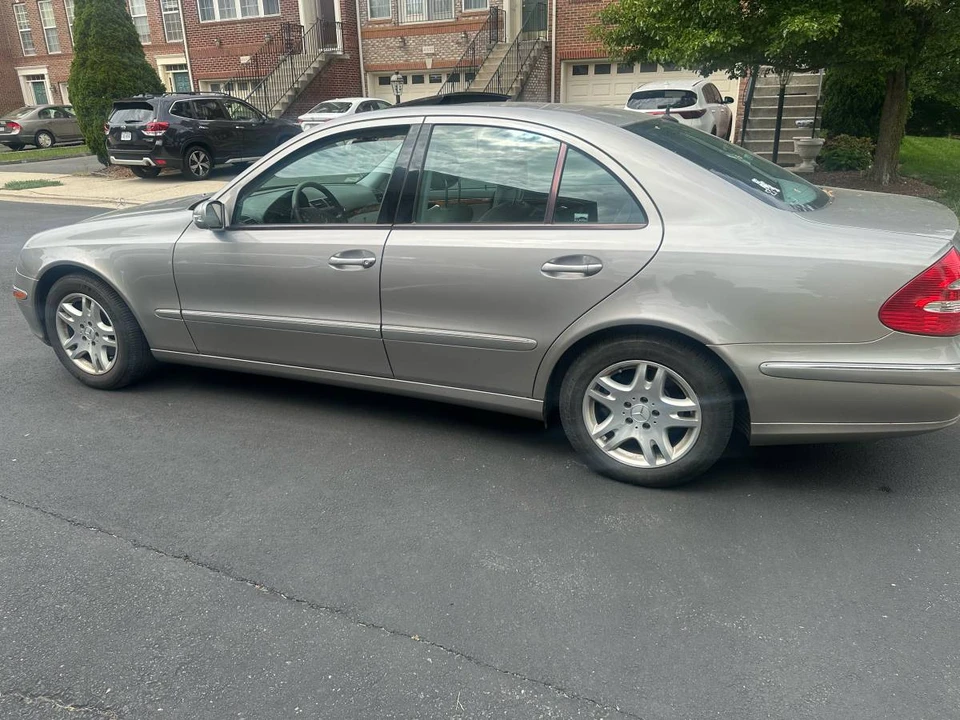 2005 Mercedes-Benz W211 E-Class - Image 3 of 13