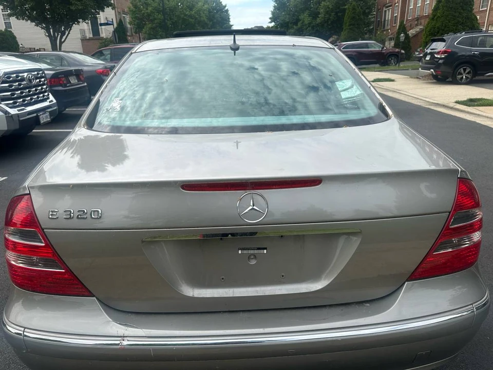 2005 Mercedes-Benz W211 E-Class - Image 2 of 13