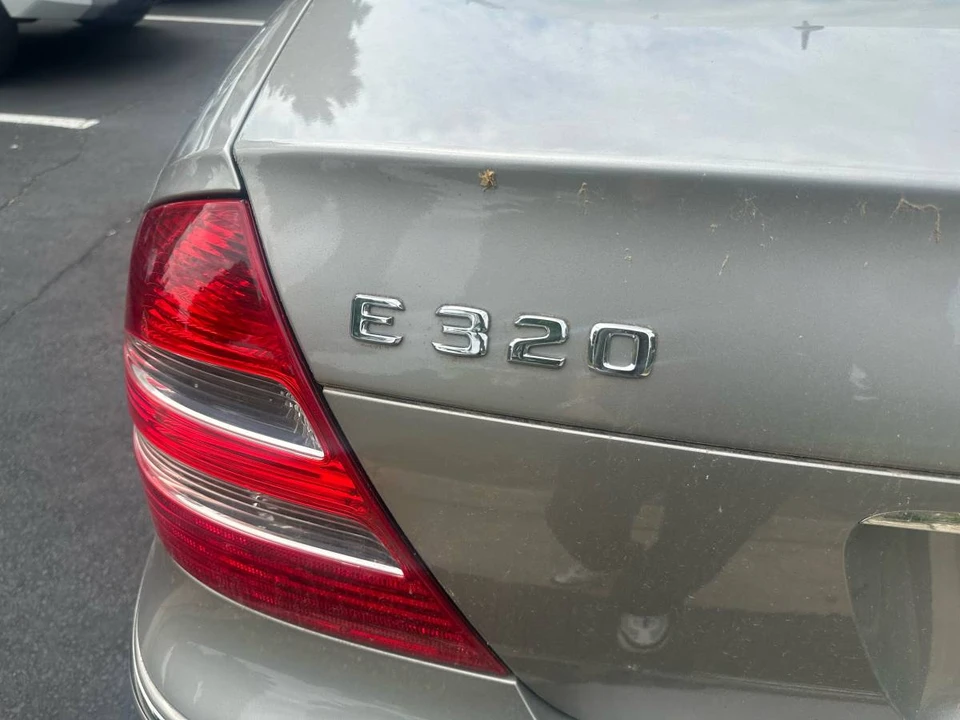 2005 Mercedes-Benz W211 E-Class - Image 10 of 13