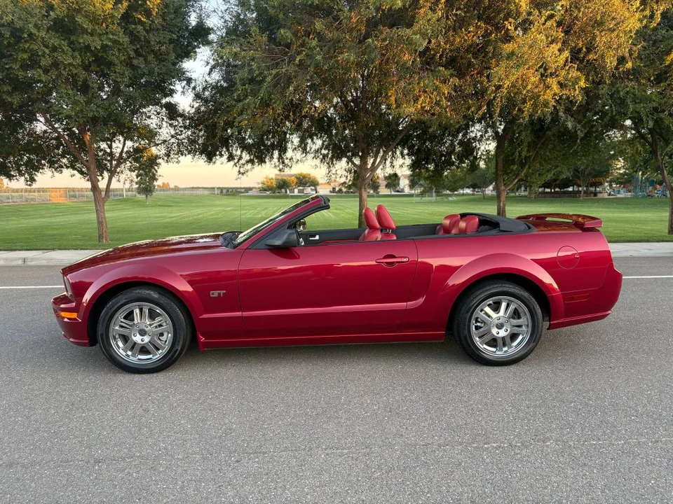 2005 Ford S197 Mustang GT - Image 6 of 13