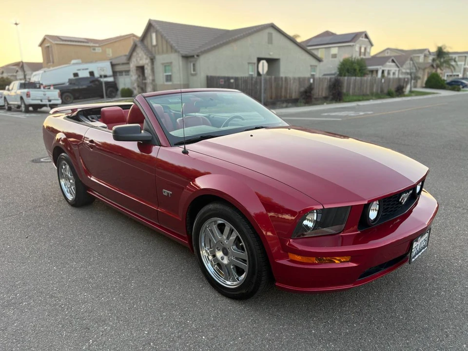 2005 Ford S197 Mustang GT - Image 9 of 13