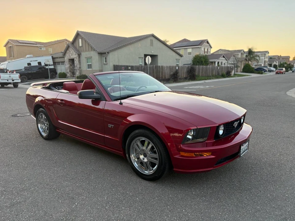 2005 Ford S197 Mustang GT - Image 2 of 13
