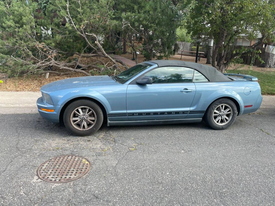 2005 Ford S197 Mustang - Image 2 of 2
