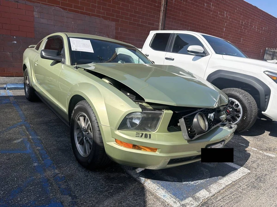 2005 Ford S197 Mustang - Image 2 of 6