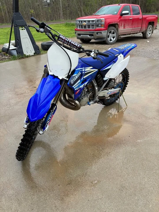 2005 Yamaha YZ - Image 2 of 5
