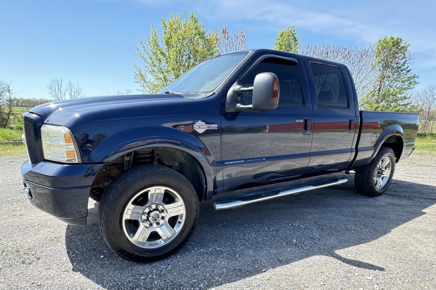 2005 Ford F-250 Super Duty Crew Cab Power Stroke 4×4 Harley-Davidson Edition