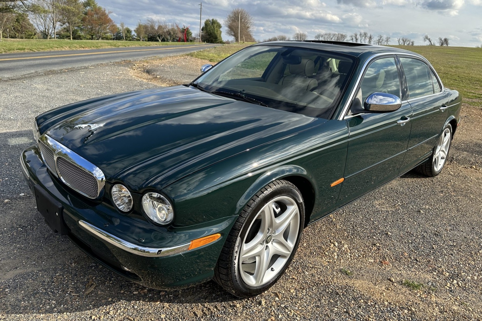 24k-Mile 2005 Jaguar Super V8