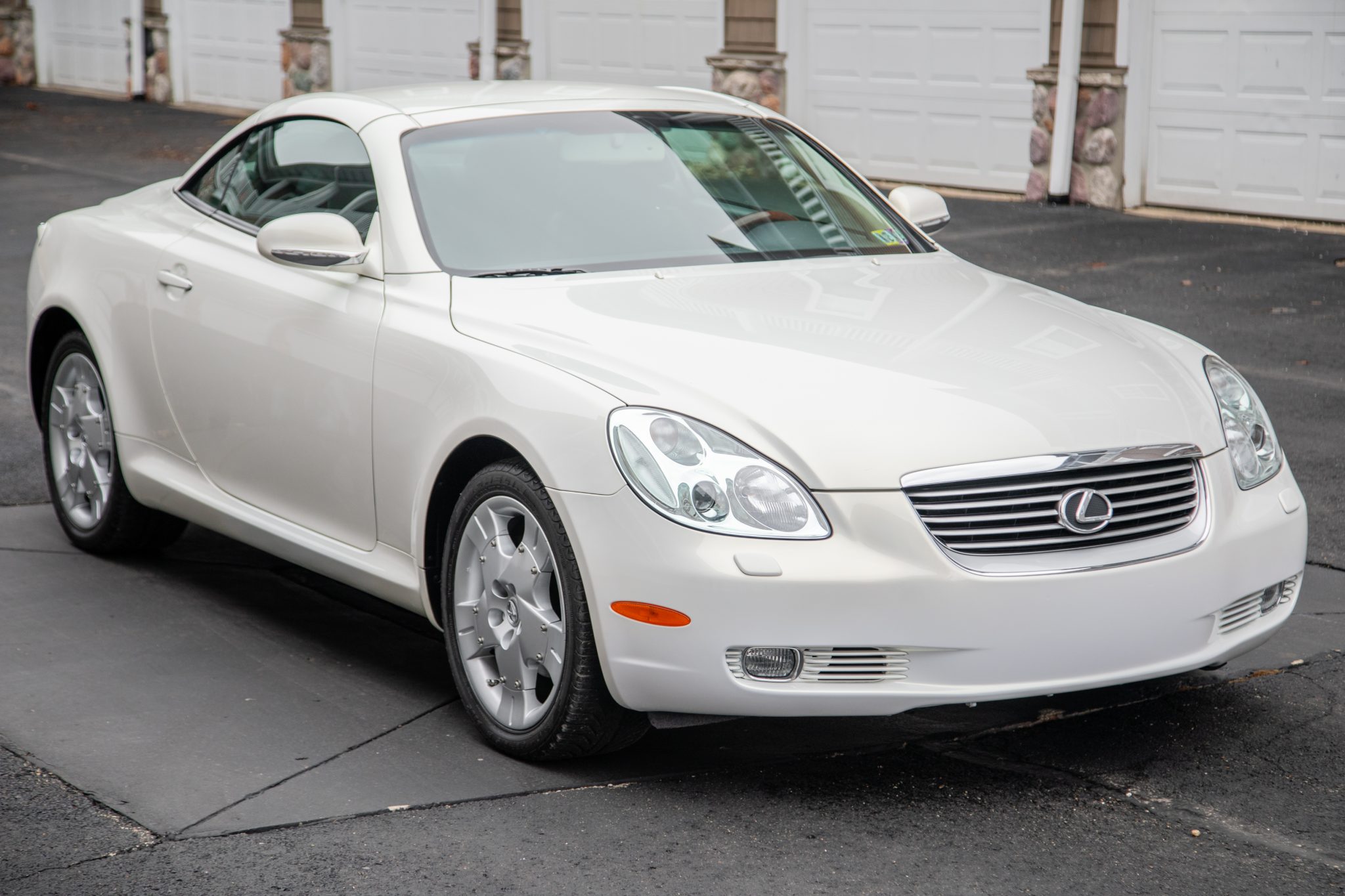 17k-Mile 2005 Lexus SC430
