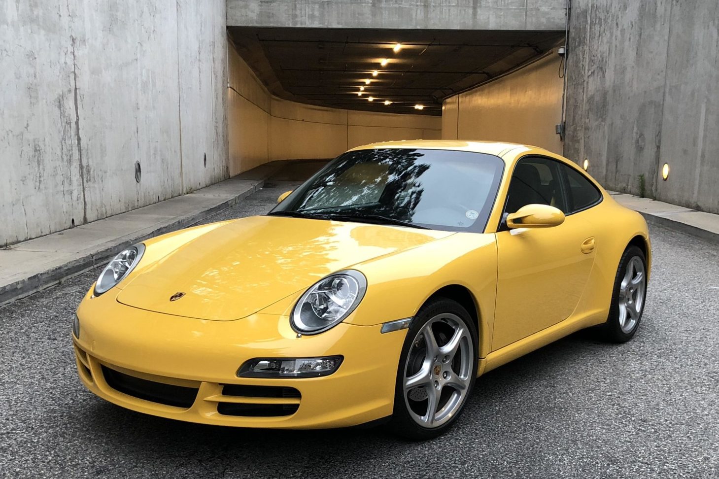 2005 Porsche 911 Carrera Coupe 6-Speed
