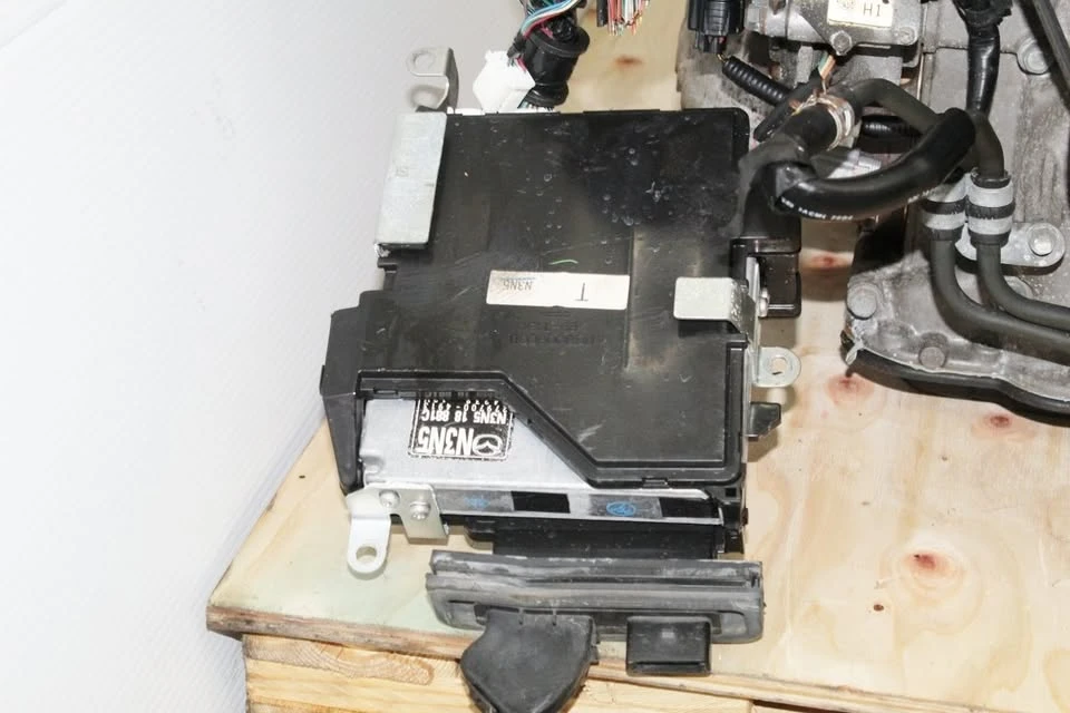 2006 Parts & Memorabilia Engines - Image 5 of 10