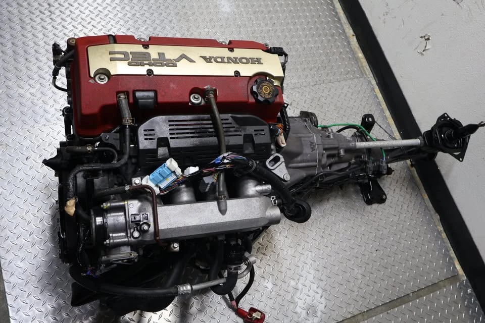 2006 Honda AP2 S2000 - Image 2 of 10