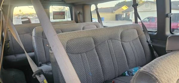 2006 Chevrolet Express - Image 4 of 7