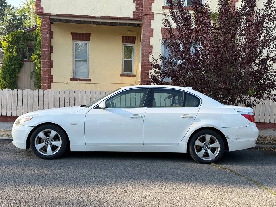2006 BMW E60 5 Series Sedan - Image 5 of 5