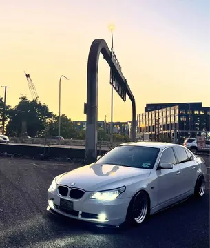 2006 BMW 525i