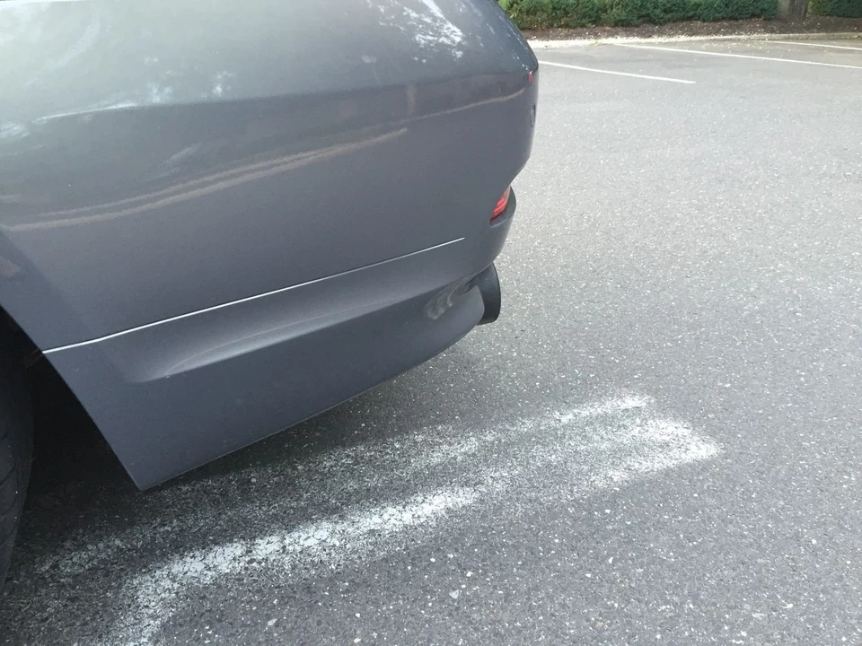 2006 BMW E63/E64 645Ci & 650i - Image 16 of 31