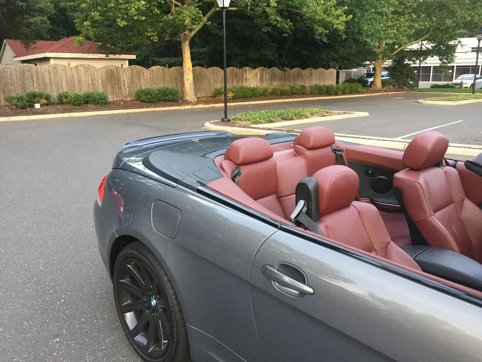 2006 BMW E63/E64 645Ci & 650i - Image 28 of 31