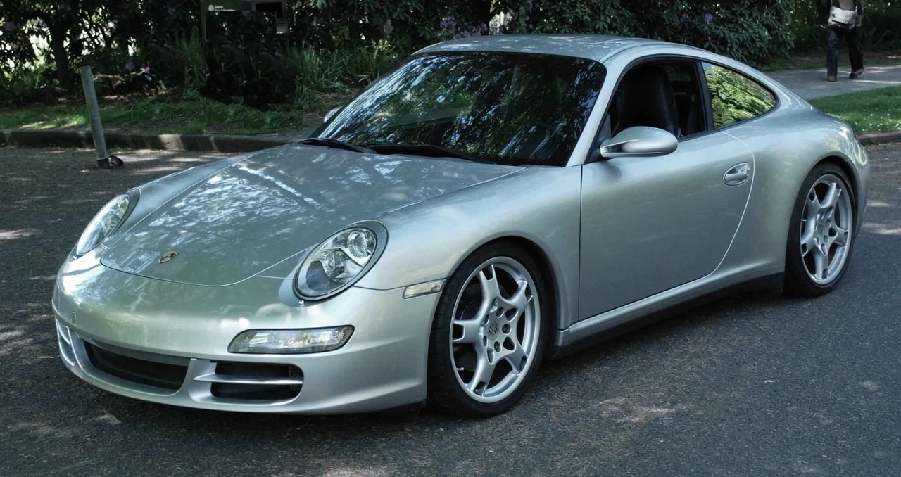 2006 Porsche 997 Carrera 4 - Image 2 of 10