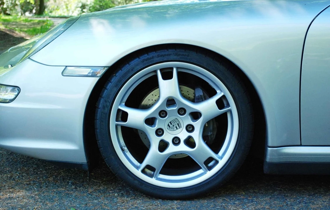 2006 Porsche 997 Carrera 4 - Image 5 of 10