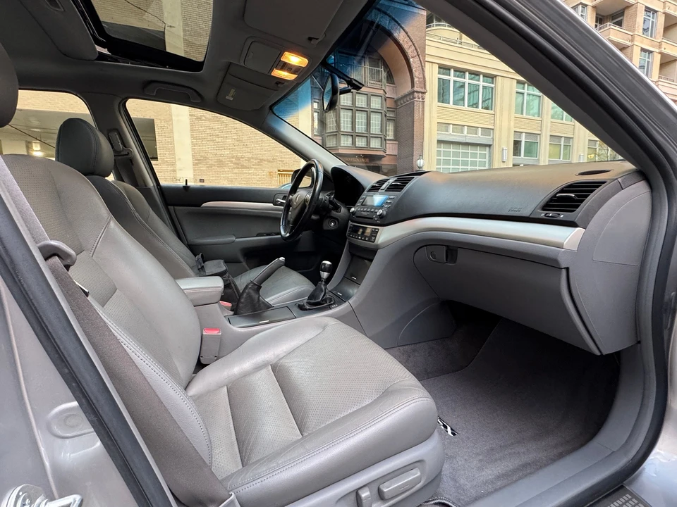 2006 Acura TSX 1st Gen - Image 17 of 25