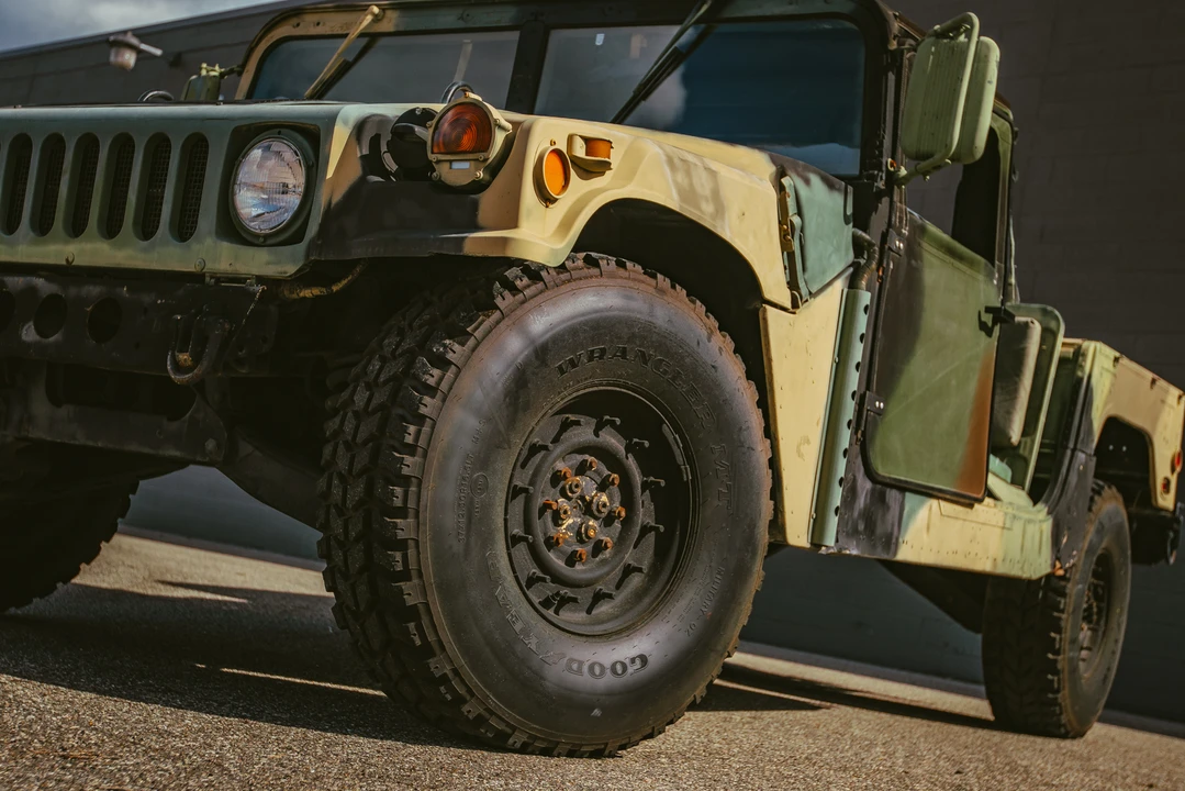 2006 Hummer HMMWV - Image 26 of 31
