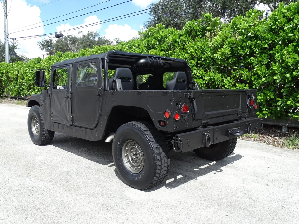 2006 Hummer HMMWV - Image 8 of 31