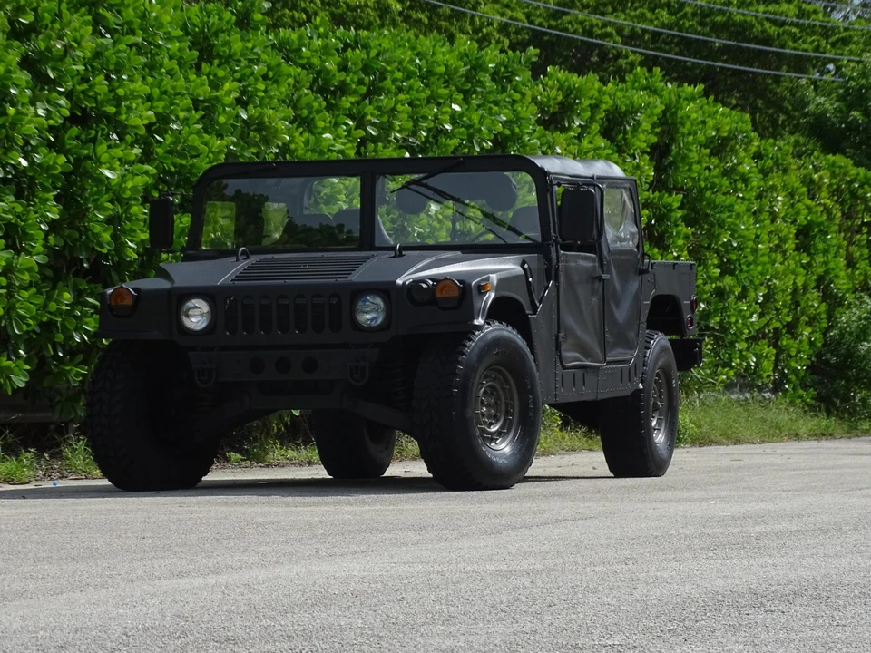 2006 Hummer HMMWV - Image 3 of 31