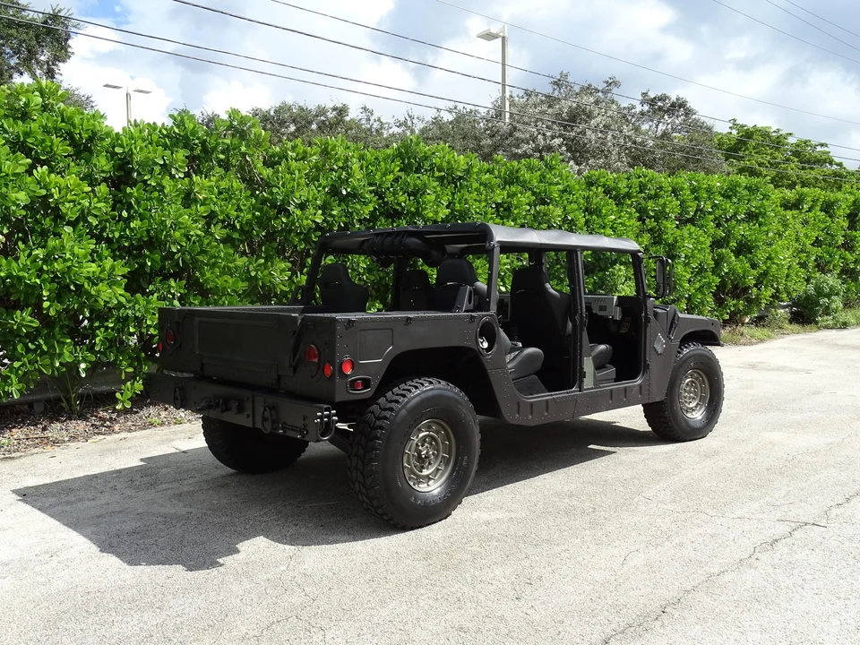 2006 Hummer HMMWV - Image 15 of 31