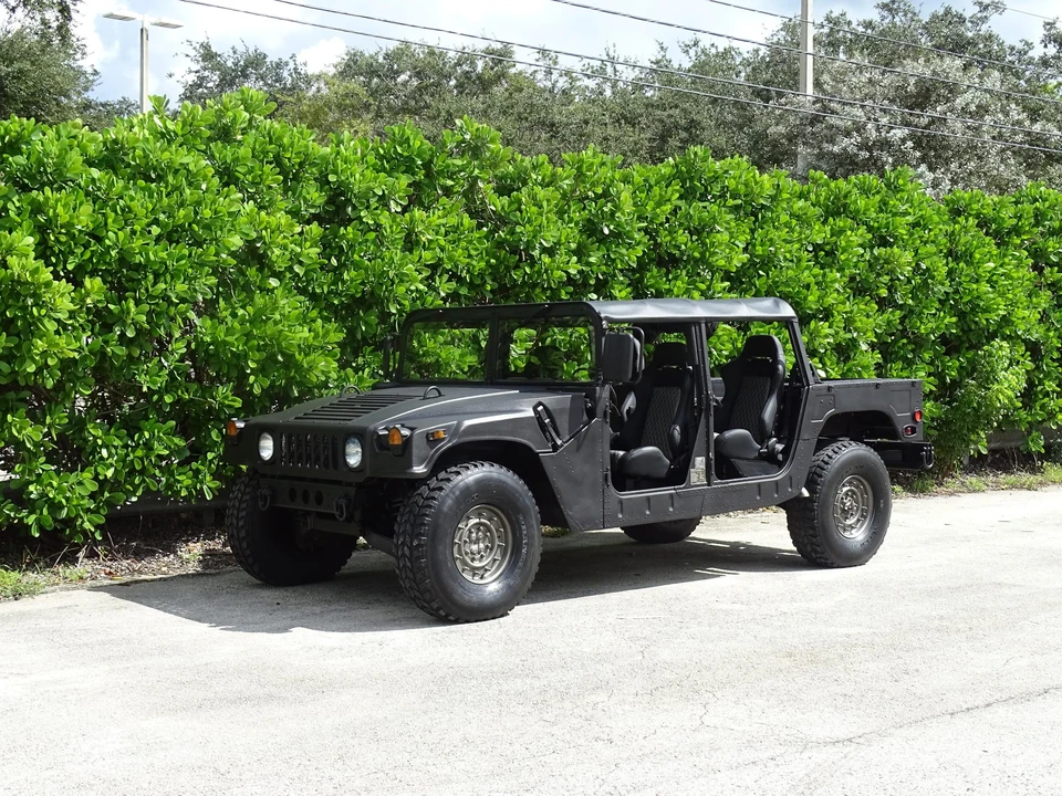 2006 Hummer HMMWV - Image 12 of 31