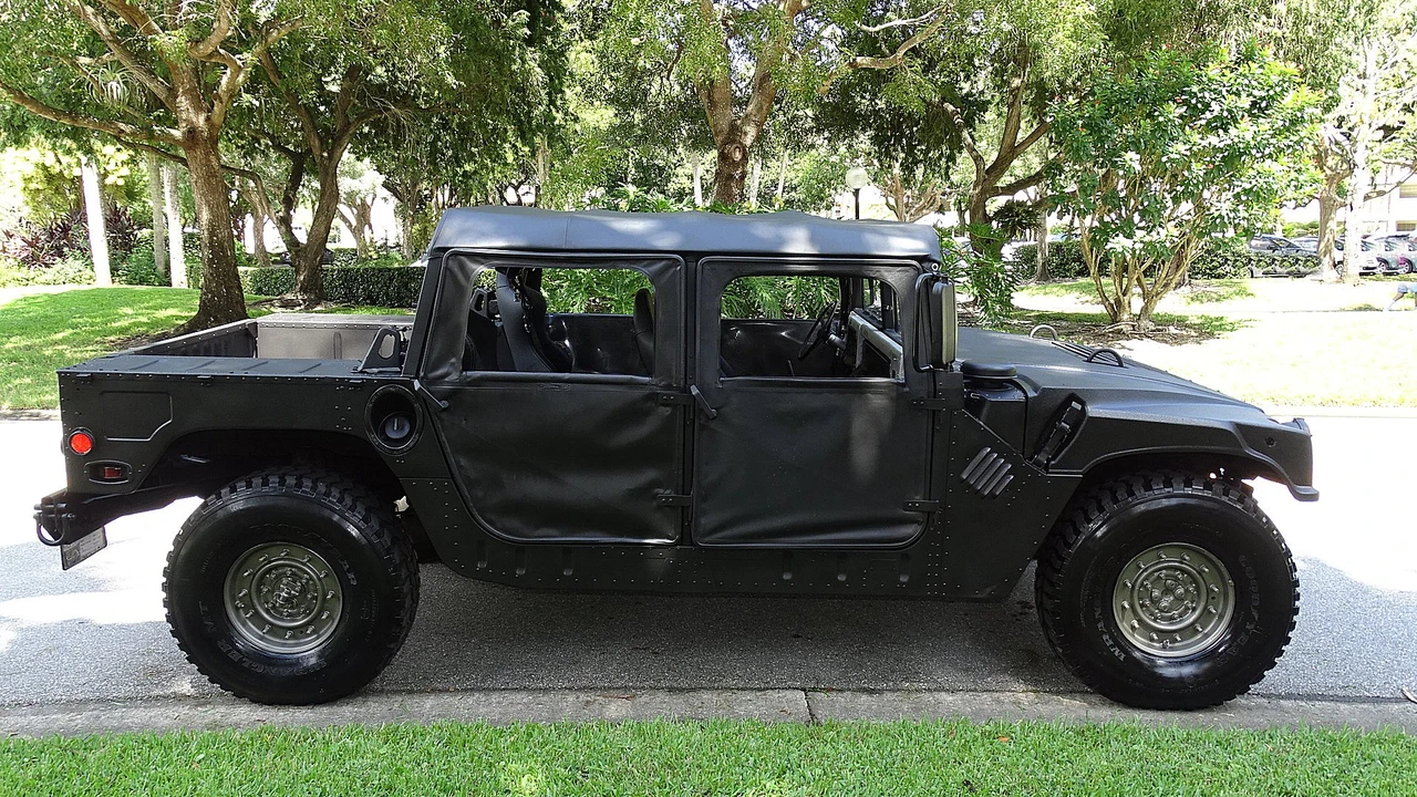 2006 Hummer HMMWV - Image 25 of 31