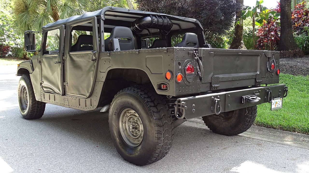2006 Hummer HMMWV - Image 28 of 31