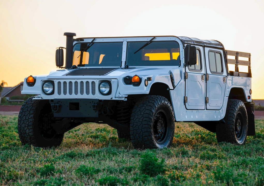 2006 Hummer HMMWV - Image 3 of 31