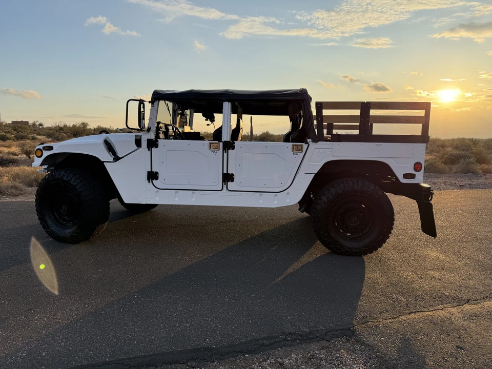 2006 Hummer HMMWV - Image 12 of 31