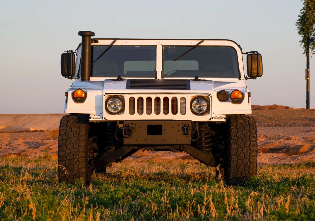 2006 Hummer HMMWV - Image 2 of 31