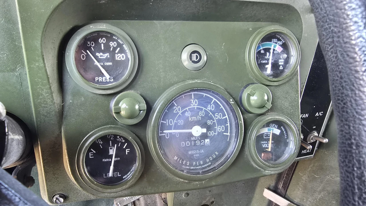 2006 Hummer HMMWV - Image 29 of 31