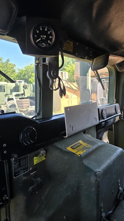2006 Hummer HMMWV - Image 28 of 31