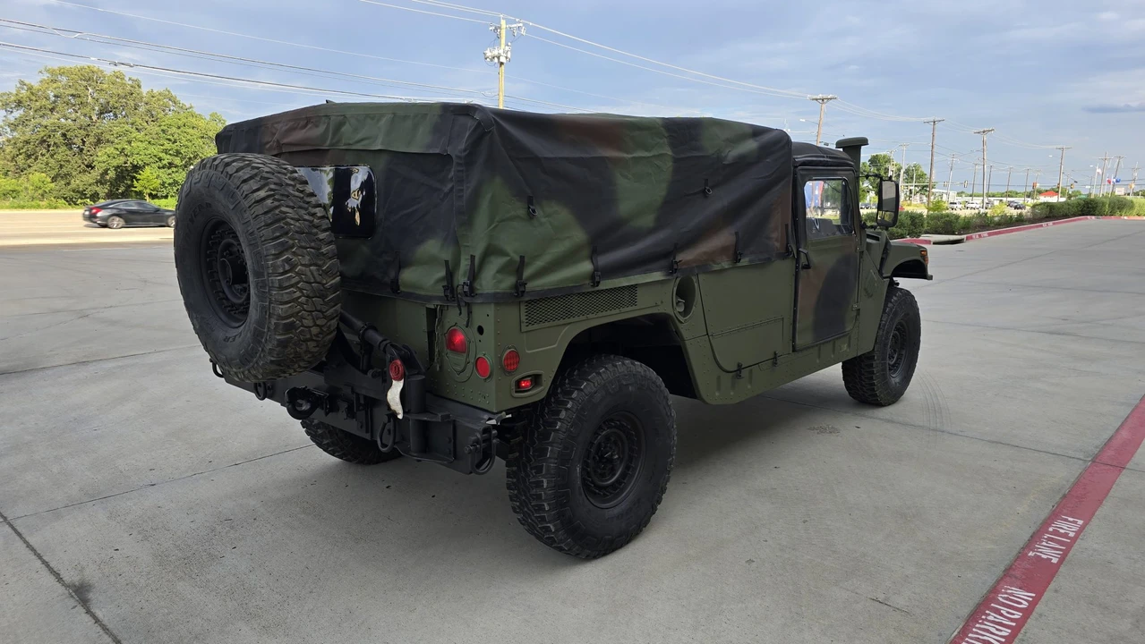 2006 Hummer HMMWV - Image 6 of 31