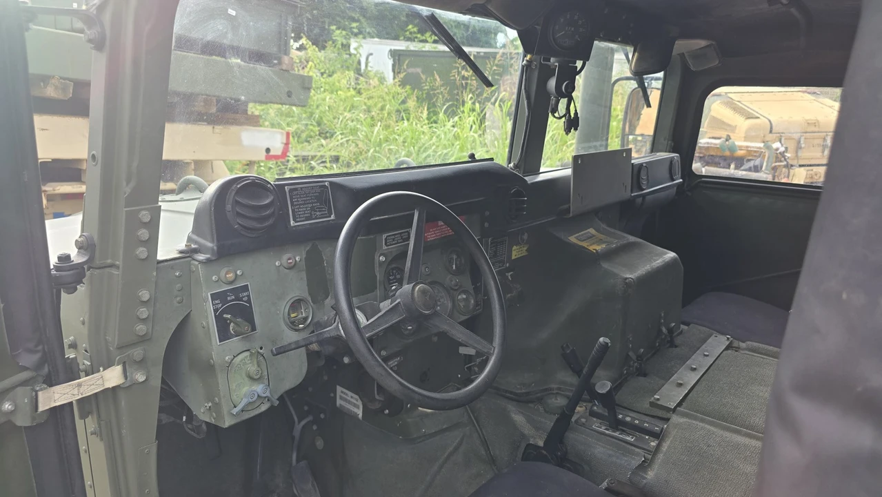 2006 Hummer HMMWV - Image 21 of 31