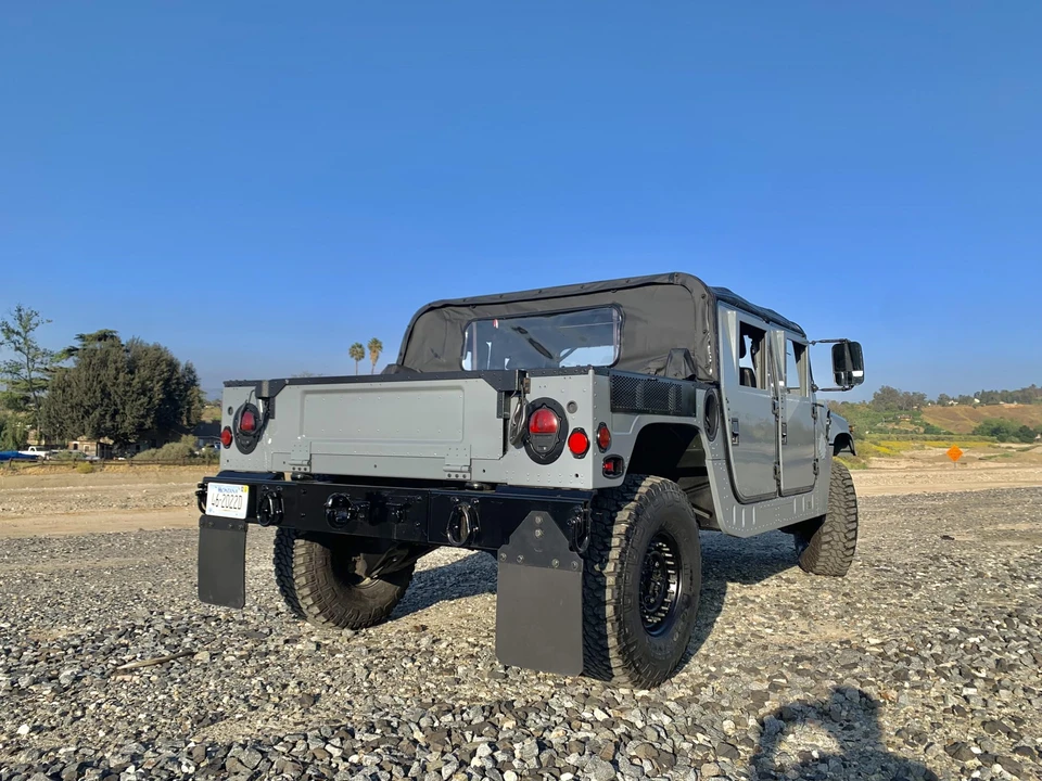 2006 Hummer HMMWV - Image 15 of 31